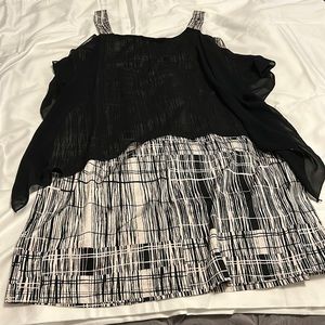 Black and white bodycon dress